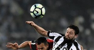 Com Maracanã lotado, Flamengo e Botafogo lutam para ir à final da Copa do Brasil