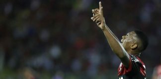 Carpegiani elogia postura e atuação de jovens do Flamengo em vitória