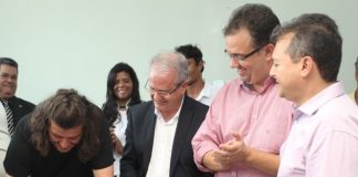 Governo assume compromisso de implantação do novo sistema de captação de água em São Mateus