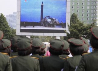 EUA disparam míssil em novo teste para retaliar Coreia do Norte