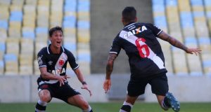 Vasco vence o Fluminense e se afasta da zona de rebaixamento