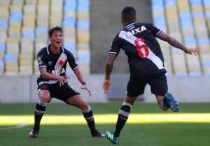 Vasco vence o Fluminense e se afasta da zona de rebaixamento