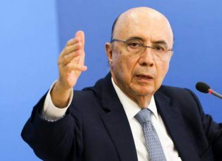 Meirelles: reforma trabalhista e terceirização podem gerar 6 milhões de empregos