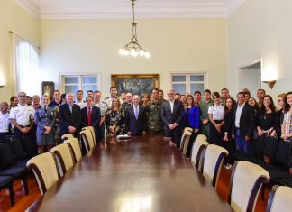 Governador reconhece equipe organizadora do Desfile de 07 de setembro