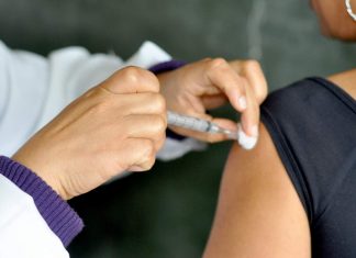 Governo prorroga vacinação contra HPV até março de 2018