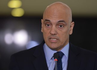 STF determina votação aberta no Senado sobre afastamento de Aécio