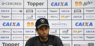 Valentim admite que vitória do Botafogo no clássico contra o Flu foi injusta