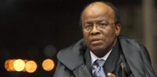 Joaquim Barbosa diz no Twitter que não será candidato à Presidência