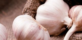Preço do alho dispara e diferença pode chegar a R$ 5 nos supermercados, segundo Procon