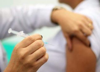 ES recebe mais de 70 mil doses de vacina contra a covid-19 nesta sexta-feira