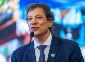 Ministério da Fazenda nega pacote adicional para corte de gastos