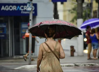 Nova frente fria derruba temperaturas e traz chuva intensa para cidades do ES