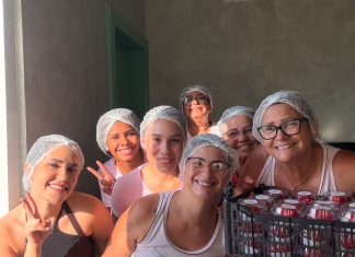 Morango do Amor: Sala do Empreendedor de Linhares vai ofertar curso gratuito para aprender a fazer doce que viralizou nas redes