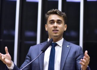 Nikolas Ferreira se manifesta após prisão de estudante do ES que fez ameaça de morte