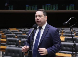 Deputado do PL quer convocar Lewandowski por ‘falas contraditórias’ sobre operação no RJ