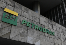 Trabalhadores da Petrobras iniciam greve nacional por tempo indeterminado após rejeição de acordo