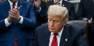 Trump anuncia tarifa de 25% para quem fizer negócio com Irã; país é parceiro do Brasil