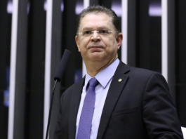 Oposição começa a coletar assinaturas para anistia dos condenados do 8 de Janeiro